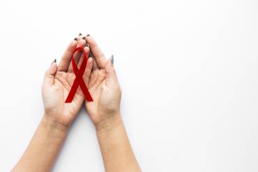 Aids 2024: Especialistas afirmam que é urgente garantir às populações mais vulneráveis acesso a diversas opções de prevenção ao HIV