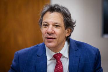 Gazeta: Confira a lista de doenças, incluindo aids, que podem perder a isenção de IR com a nova medida proposta por Haddad
