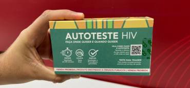 Autoteste para HIV ganha nova embalagem, informa Ministério da Saúde