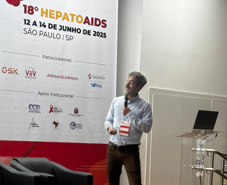 Hepatoaids: Infectologista Rico Vasconcelos afirma que o mundo já tem as ferramentas necessárias para eliminar a transmissão sexual do HIV