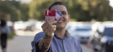 Boa notícia: ‘TEX’, nova camisinha texturizada do SUS, é aposta para estimular uso de preservativos