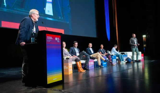 Novas diretrizes europeias sobre HIV ampliam foco para sono, obesidade e amamentação