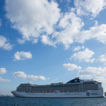 MSC Cruzeiros é condenada por obrigar trabalhador a mostrar exame de HIV, informa Veja