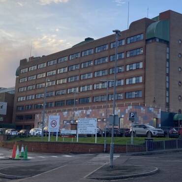 Erro grave em hospital britânico expõe pacientes a risco de HIV e hepatite – UOL