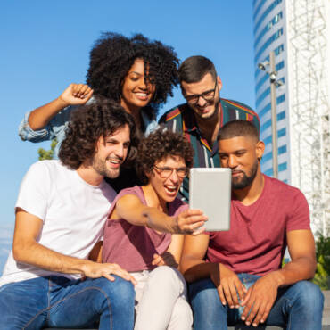 Iniciativa inédita no Brasil visa ampliar prevenção do HIV entre jovens – Revista Galileu