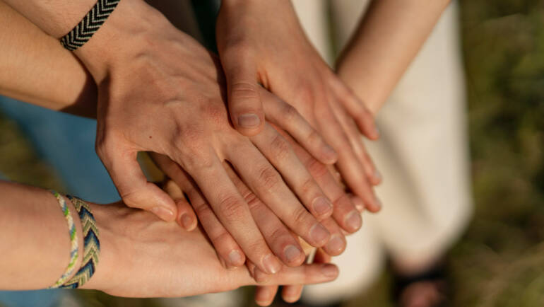 Ministério da Saúde lança chamada pública para mapear experiências de prevenção combinada ao HIV com adolescentes e jovens