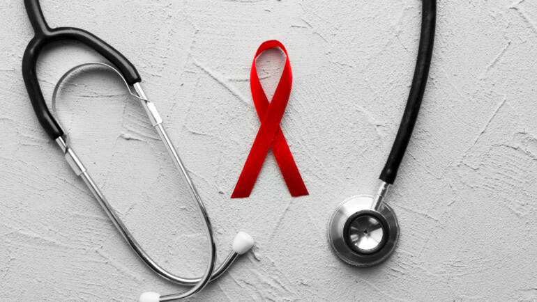 Uma única infusão de células imunes pode suprimir o HIV por quase 2 anos, sugere estudo preliminar – The New York Times