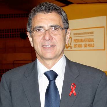Despedida OMS lamenta morte de Paulo Roberto Teixeira e destaca legado global na resposta ao HIV/aids